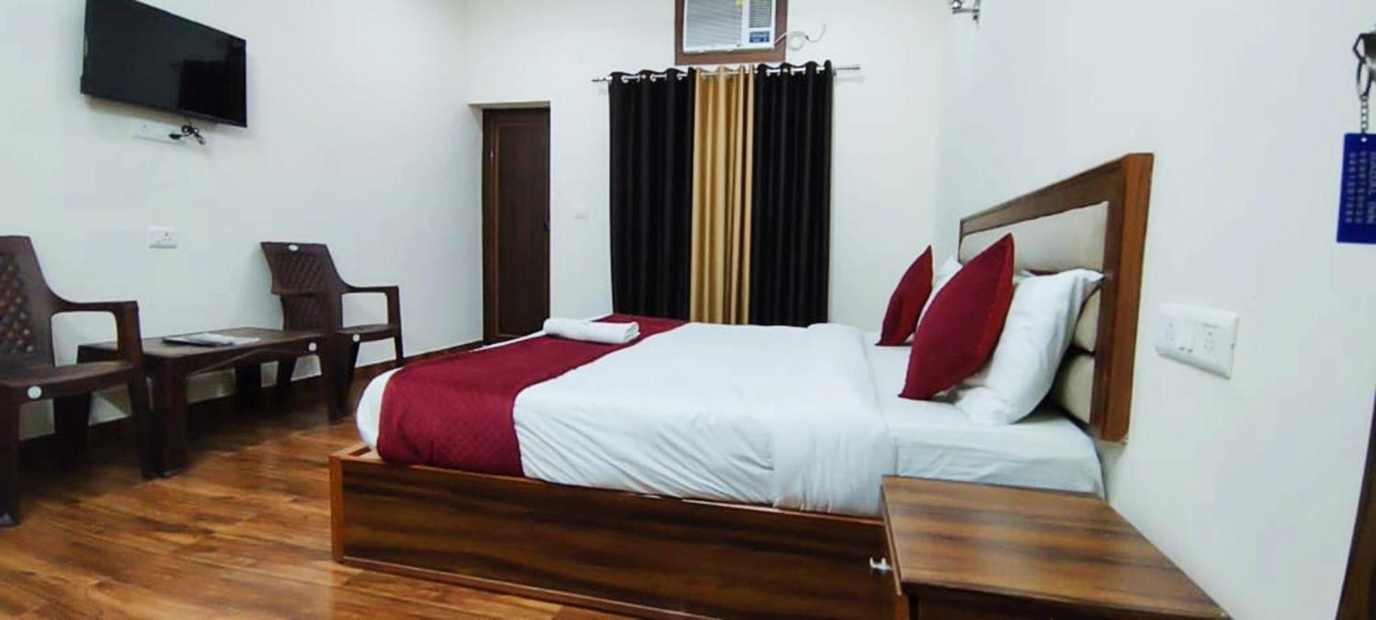 Luxury Rooms In Safdarjung Enclave Near Aiims & Safdarjung Hospital New Delhi Luaran gambar