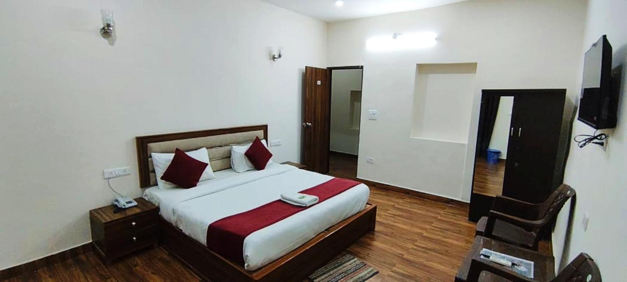 Luxury Rooms In Safdarjung Enclave Near Aiims & Safdarjung Hospital New Delhi Luaran gambar