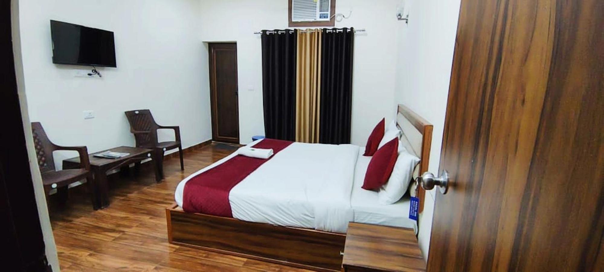 Luxury Rooms In Safdarjung Enclave Near Aiims & Safdarjung Hospital New Delhi Luaran gambar